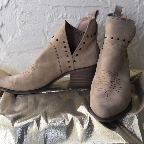 Universal Thread short boot - Picture 2 of 3